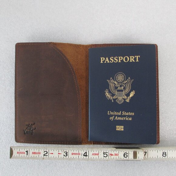 LEFT COAST DISTRESSED LEATHER PASSPORT COVER - Picture 9 of 13